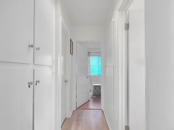 735 James Street, Costa Mesa CA 92627