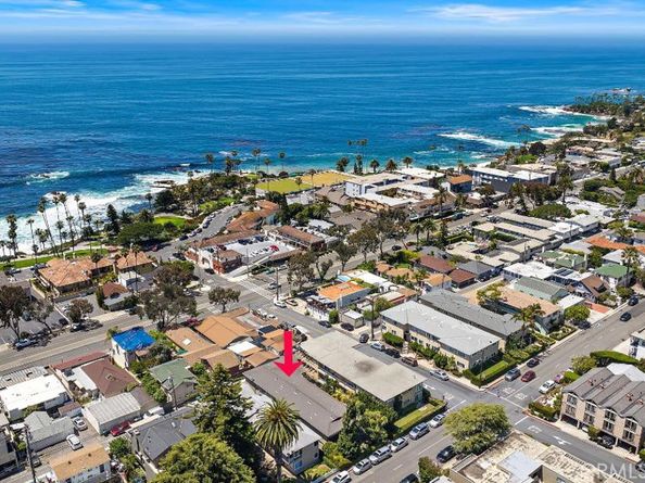 387 Cypress Drive 7, Laguna Beach CA 92651