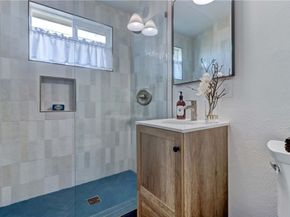 387 Cypress Drive 7, Laguna Beach CA 92651