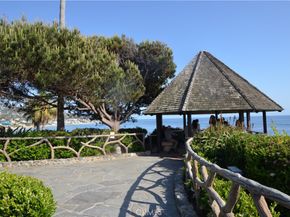 387 Cypress Drive 7, Laguna Beach CA 92651