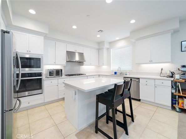 612 Cultivate, Irvine CA 92618
