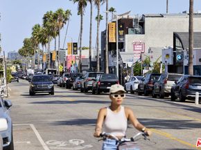 1601 Shell Avenue, Venice CA 90291
