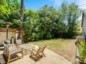 14043 Calvert Street, Van Nuys CA 91401