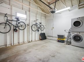 14043 Calvert Street, Van Nuys CA 91401