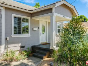 14043 Calvert Street, Van Nuys CA 91401