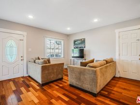 14043 Calvert Street, Van Nuys CA 91401