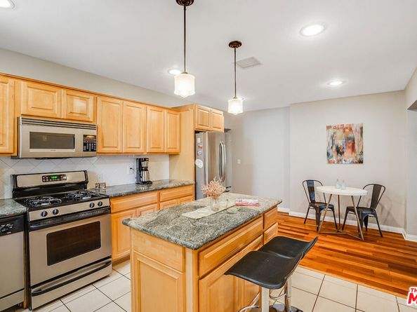 14043 Calvert Street, Van Nuys CA 91401