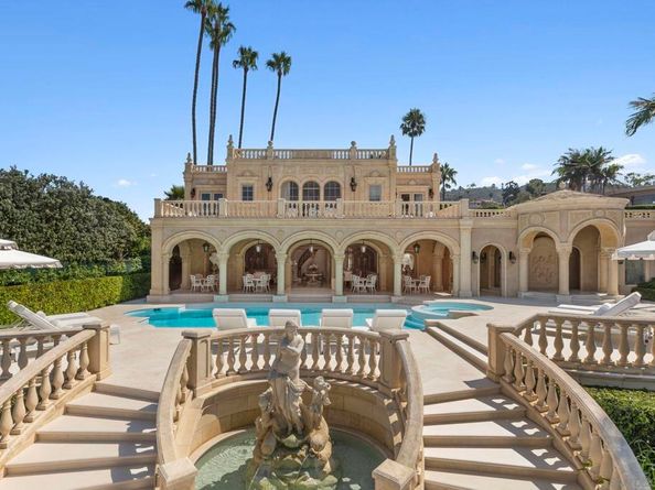 1900 Spindrift Dr, La Jolla CA 92037