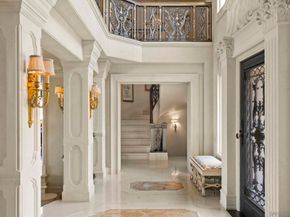 1900 Spindrift Dr, La Jolla CA 92037