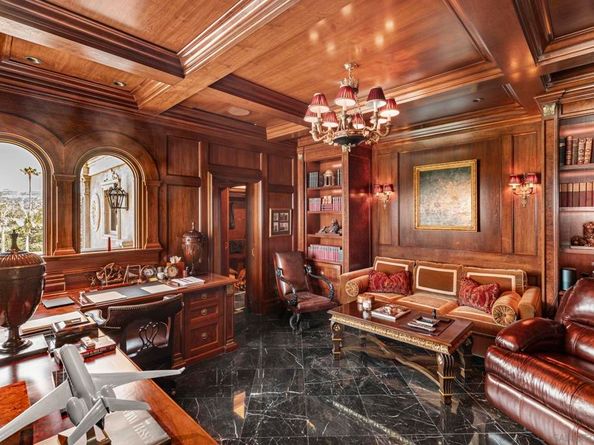 1900 Spindrift Dr, La Jolla CA 92037