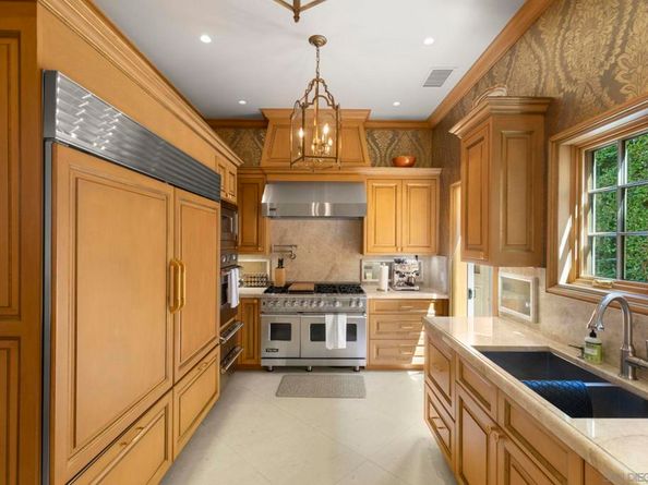 1900 Spindrift Dr, La Jolla CA 92037