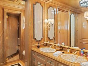 1900 Spindrift Dr, La Jolla CA 92037