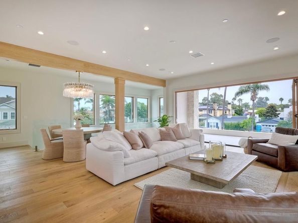 440 Pomona Ave, Coronado CA 92118