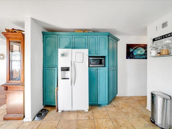 3858 60 Logan Ave, San Diego CA 92113