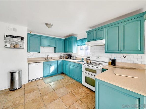 3858 60 Logan Ave, San Diego CA 92113