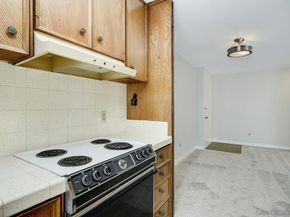 6455 La Jolla Blvd 221, La Jolla CA 92037