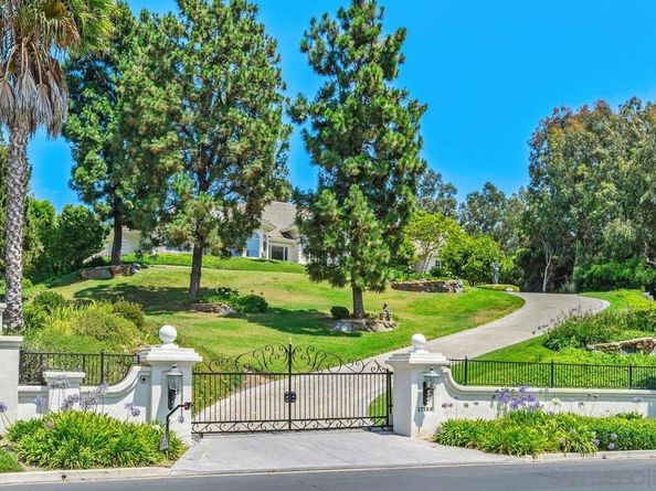 17135 Circa Del Sur, Rancho Santa Fe CA 92067