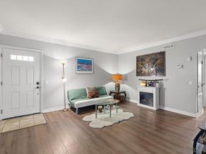 155 Avenida Descanso 201, Oceanside CA 92057