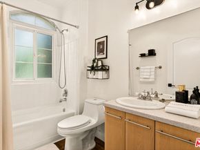 7101 La Tijera Boulevard J101, Los Angeles CA 90045