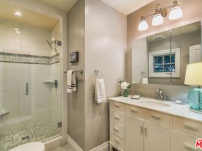 9025 Ashcroft Avenue, West Hollywood CA 90048