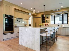 846 Dickson Street, Marina Del Rey CA 90292