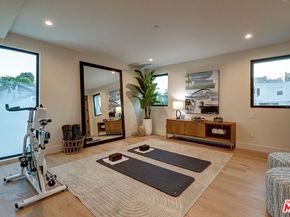 846 Dickson Street, Marina Del Rey CA 90292