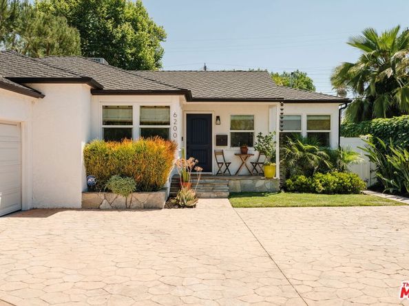 6200 Topeka Drive, Tarzana CA 91335