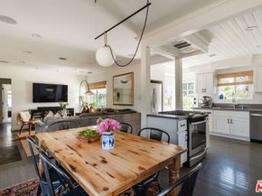 6200 Topeka Drive, Tarzana CA 91335