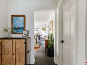 6200 Topeka Drive, Tarzana CA 91335