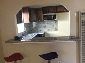 536 W 42nd Street, Los Angeles CA 90037