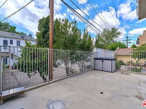 14550 Burbank Boulevard, Sherman Oaks CA 91411