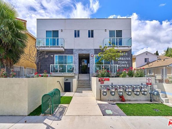 14550 Burbank Boulevard, Sherman Oaks CA 91411