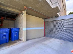 14550 Burbank Boulevard, Sherman Oaks CA 91411