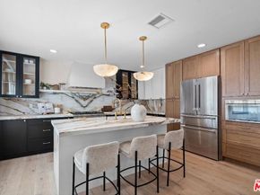 177 S Gardner Street, Los Angeles CA 90036
