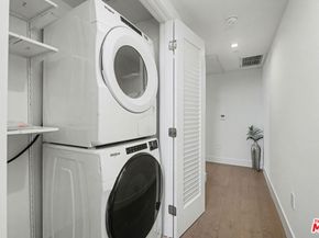 1/2 Manning Avenue, Los Angeles CA 90025