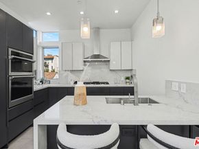 1/2 Manning Avenue, Los Angeles CA 90025