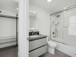 1/2 Manning Avenue, Los Angeles CA 90025