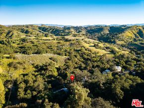 21936 Canon Drive, Topanga CA 90290