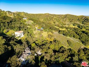 21936 Canon Drive, Topanga CA 90290