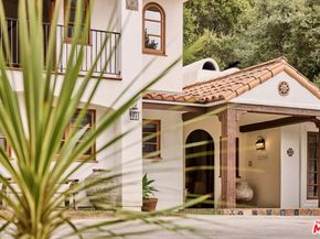 3268 Serra Road, Malibu CA 90265