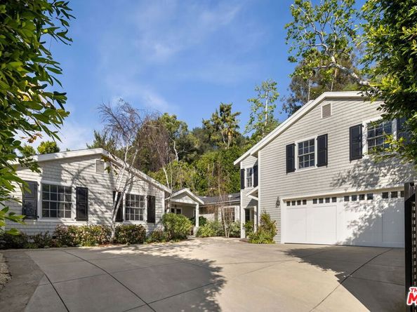 826 Norway Lane, Los Angeles CA 90049