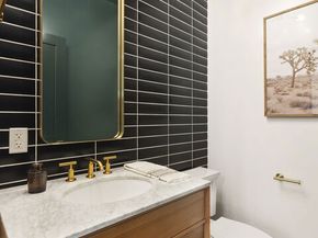 3147 Hollyridge Drive, Los Angeles CA 90068