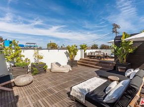 214 S Venice Boulevard, Venice CA 90291