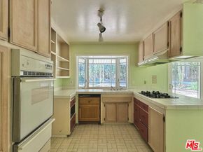 26026 Adamor Road, Calabasas CA 91302