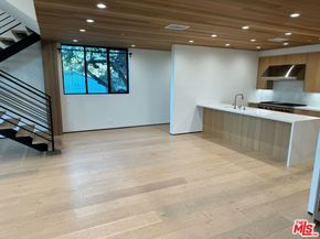 611 Broadway Street, Venice CA 90291