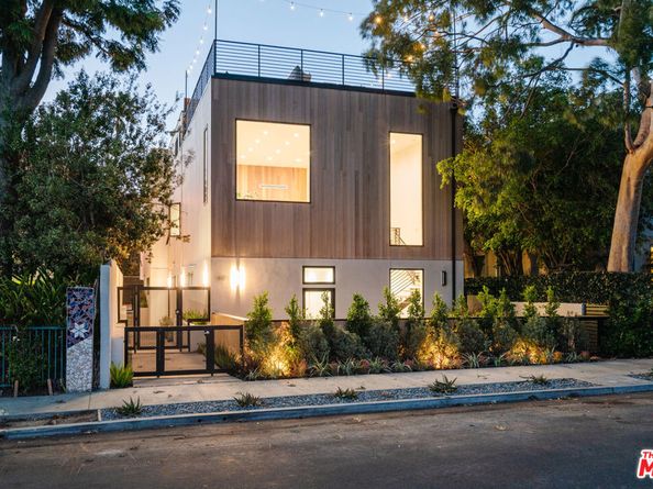611 Broadway Street, Venice CA 90291