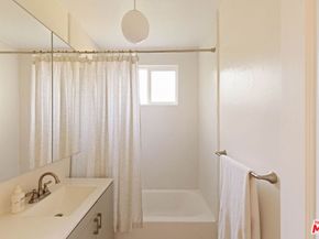 542 Quail Drive, Los Angeles CA 90065