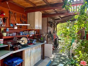 13522 Delano Street, Van Nuys CA 91401