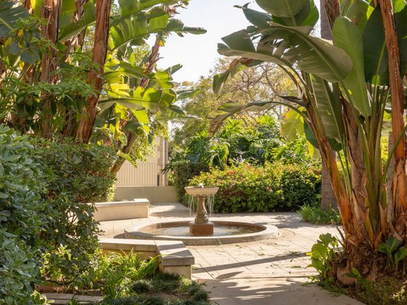 1250 N Harper Avenue 411, Los Angeles CA 90046