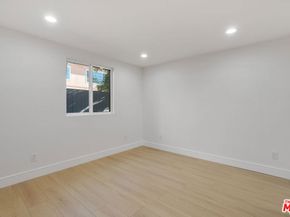 2706 S Cochran Avenue, Los Angeles CA 90016